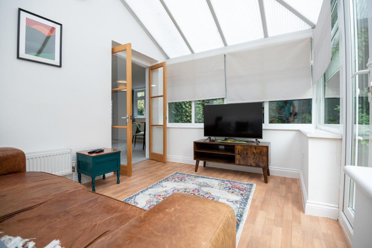 Bristol Short Stays - Amazing Redland Flat! Free Parking Екстер'єр фото